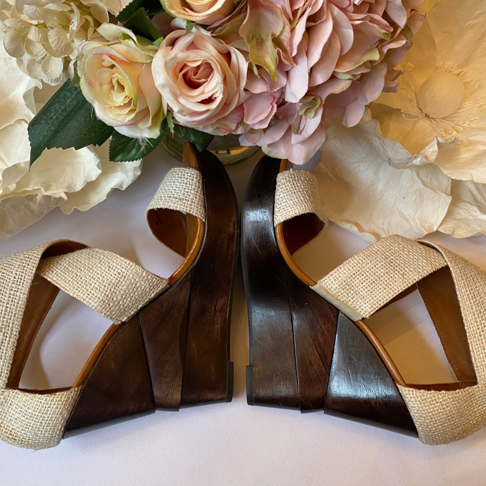 💎STUNNING💎Diane Von Furstenberg~HOST PICK 3X‼️Luxury Designer Opal Wedge Heels